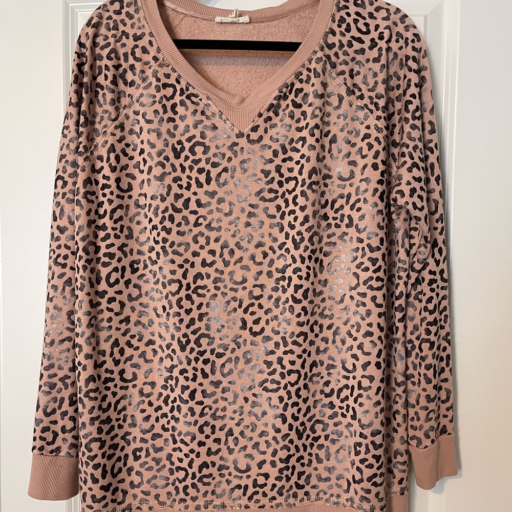 Leopard tunic lightweight sweatshirt